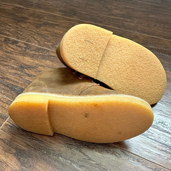 Clarks desert boot toddler size 8 EUC - Picture 4 of 4